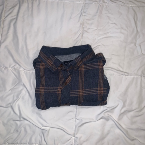 Men’s Flannel button down - Picture 3 of 3